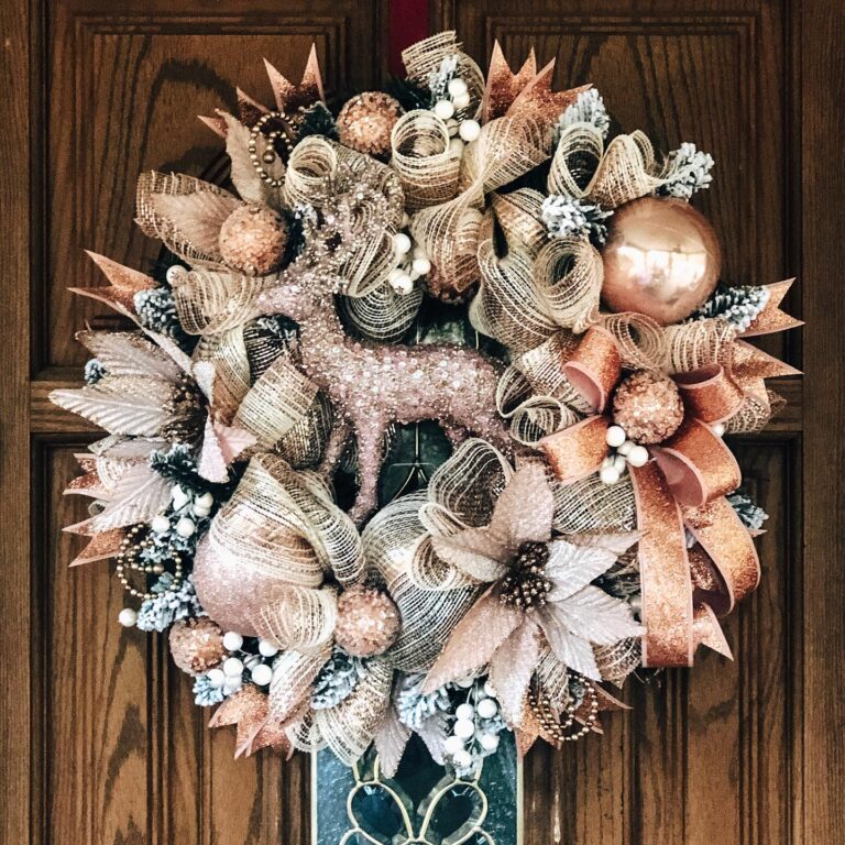 Your Perfect Rose Gold Christmas: 25 Decoration Ideas to Make It Shine