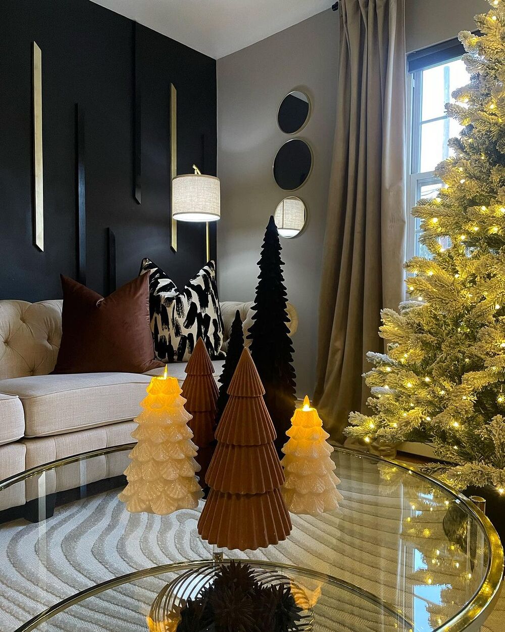 black and gold christmas decor 5 2