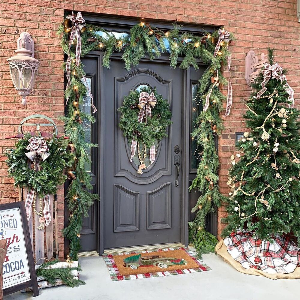 christmas front door 21