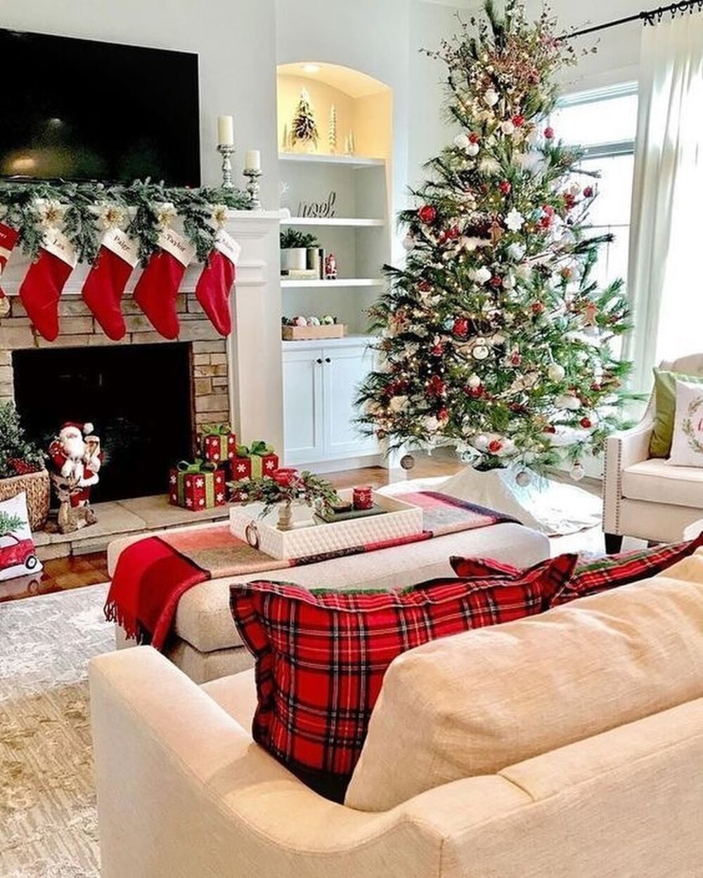 christmas mantle decor 18