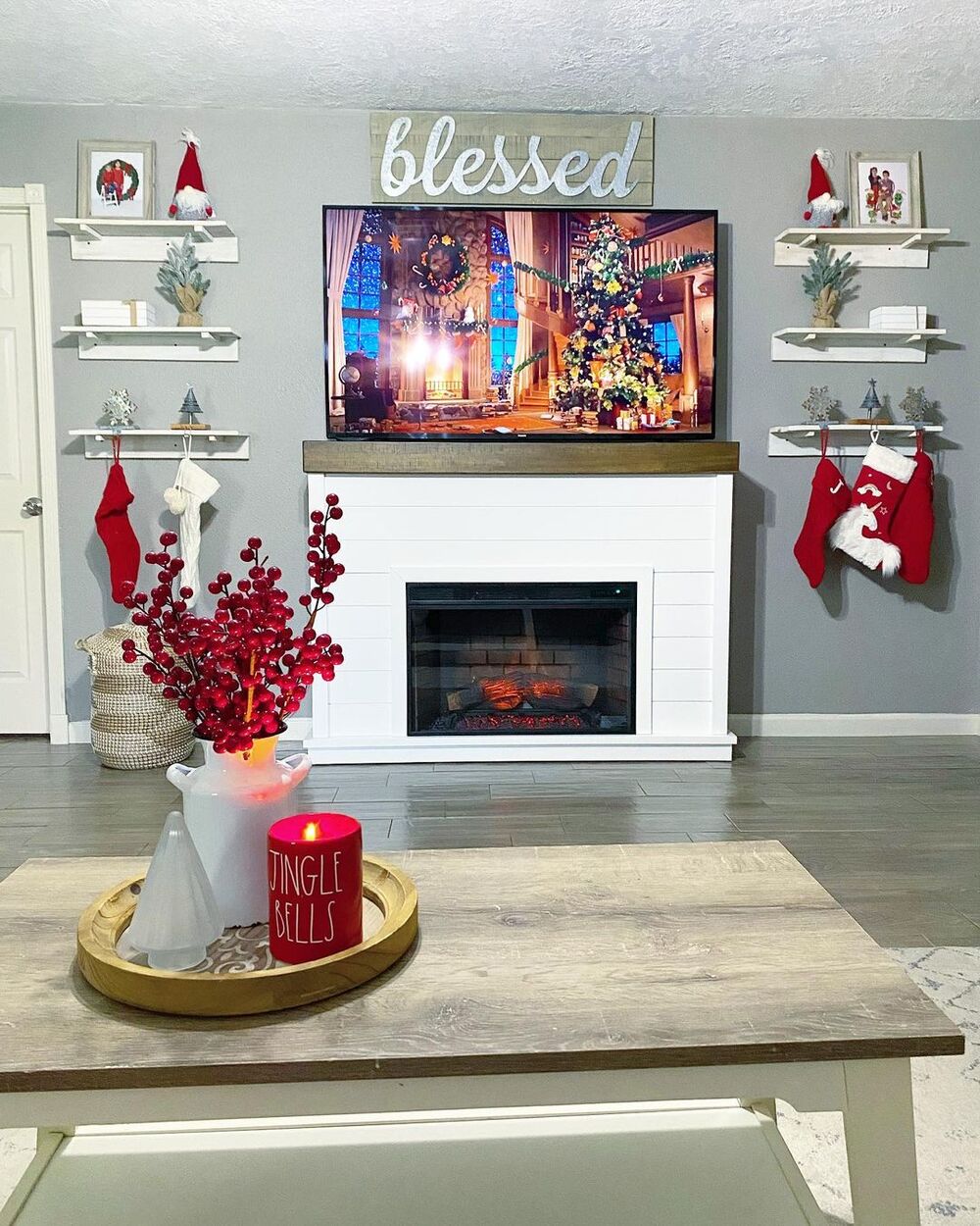 christmas tv stand decor 25