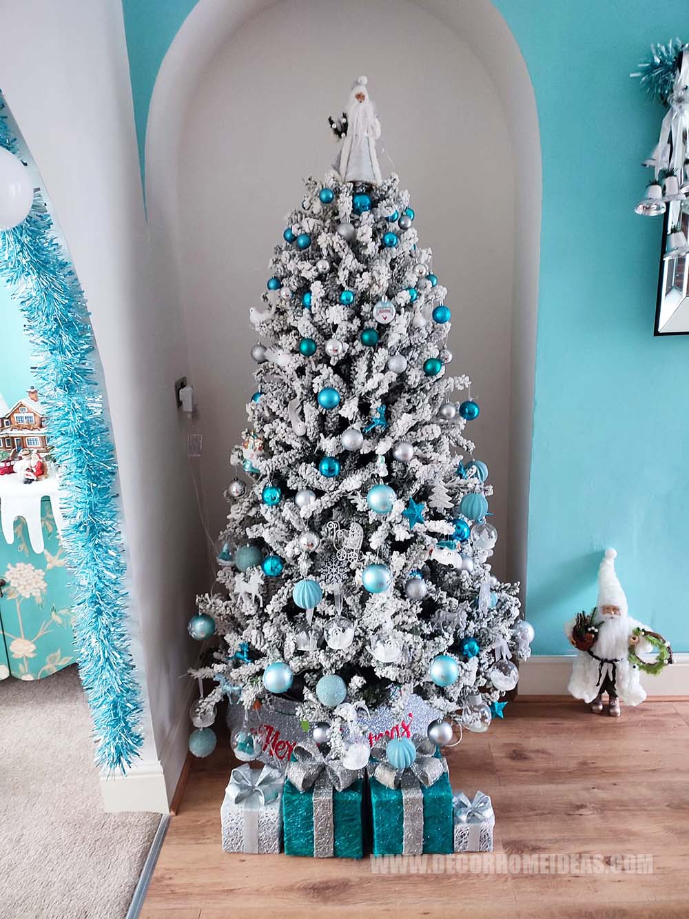 Turquoise Christmas Tree 2