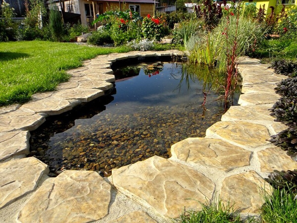 backyard pond ideas 1