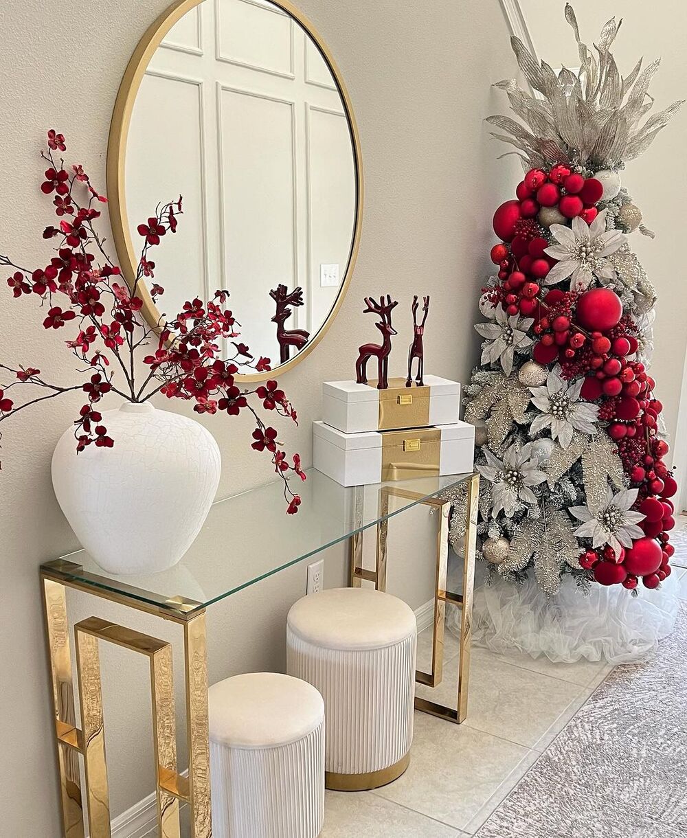 christmas entryway table decor 3