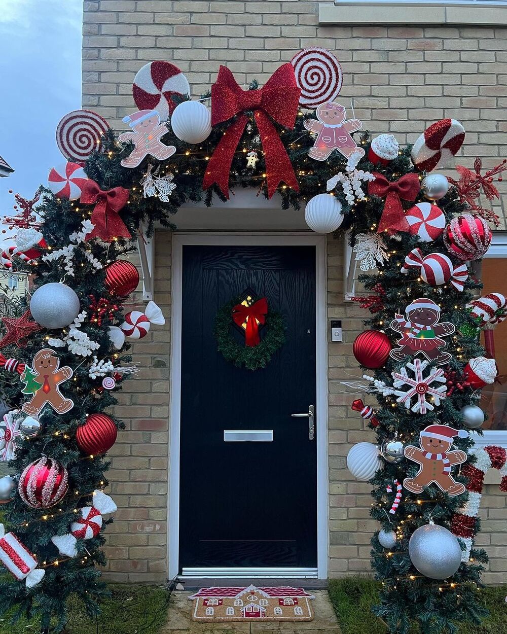 christmas lights on house exterior 24