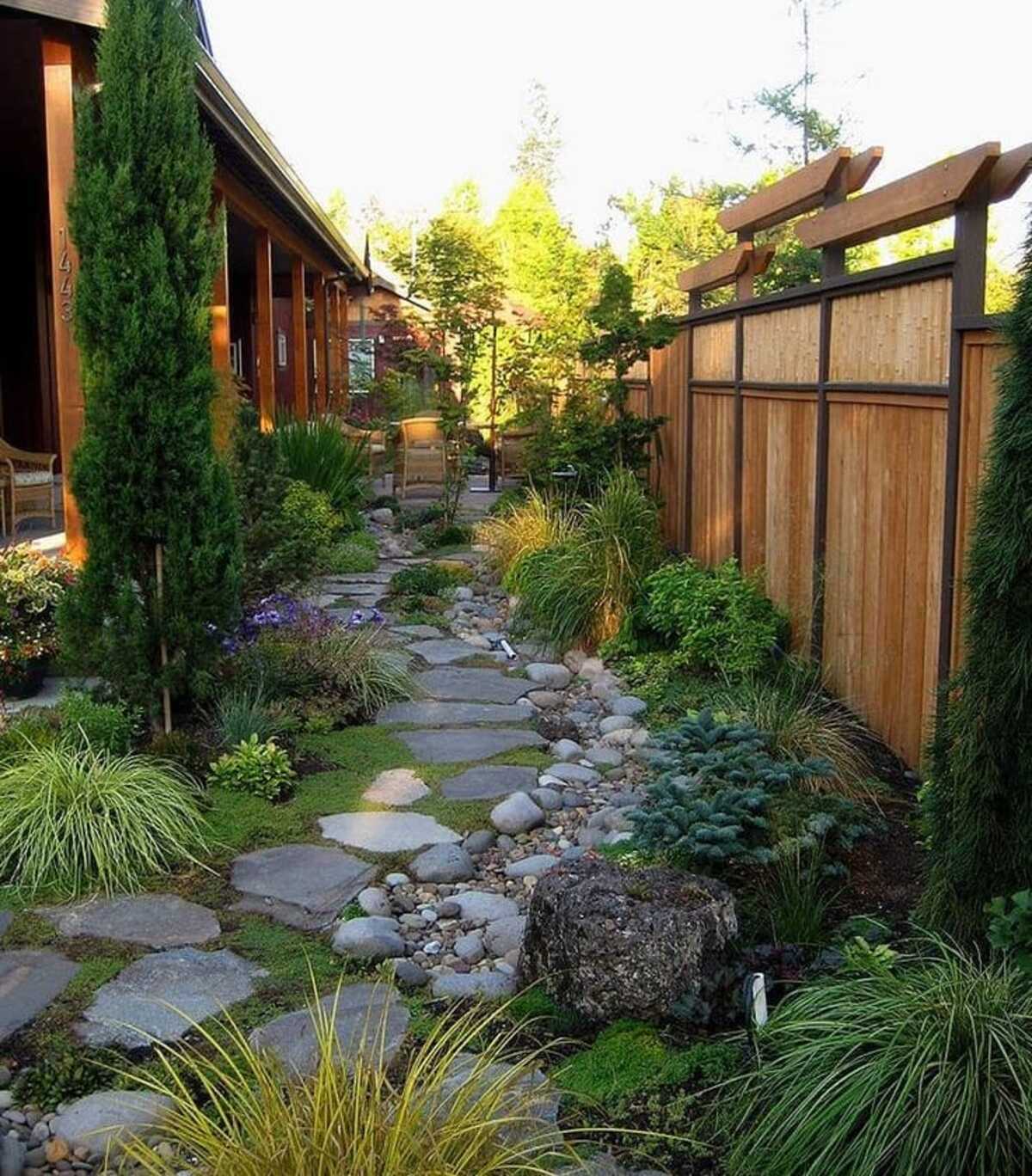 mini backyard ideas 11