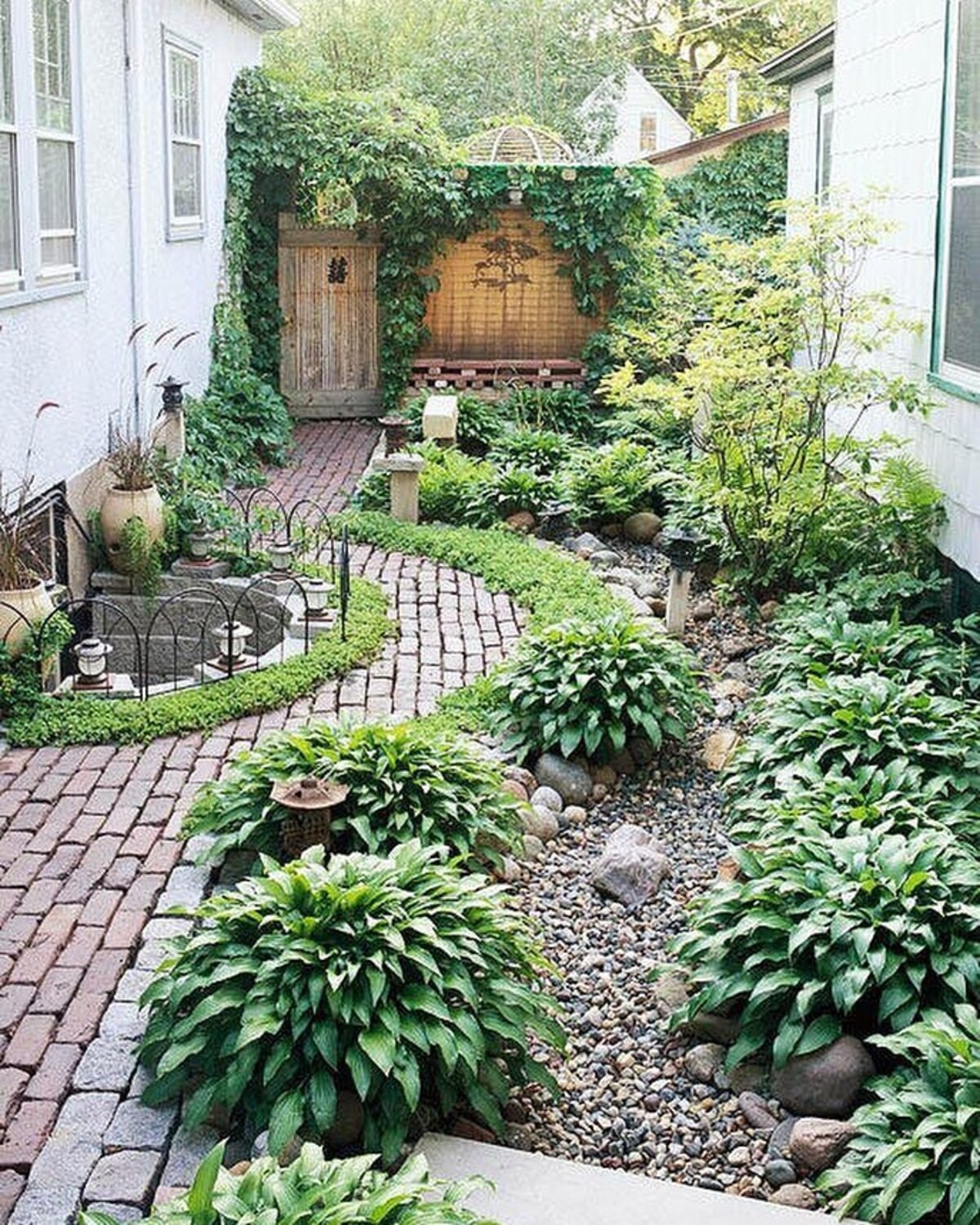 mini backyard ideas 15