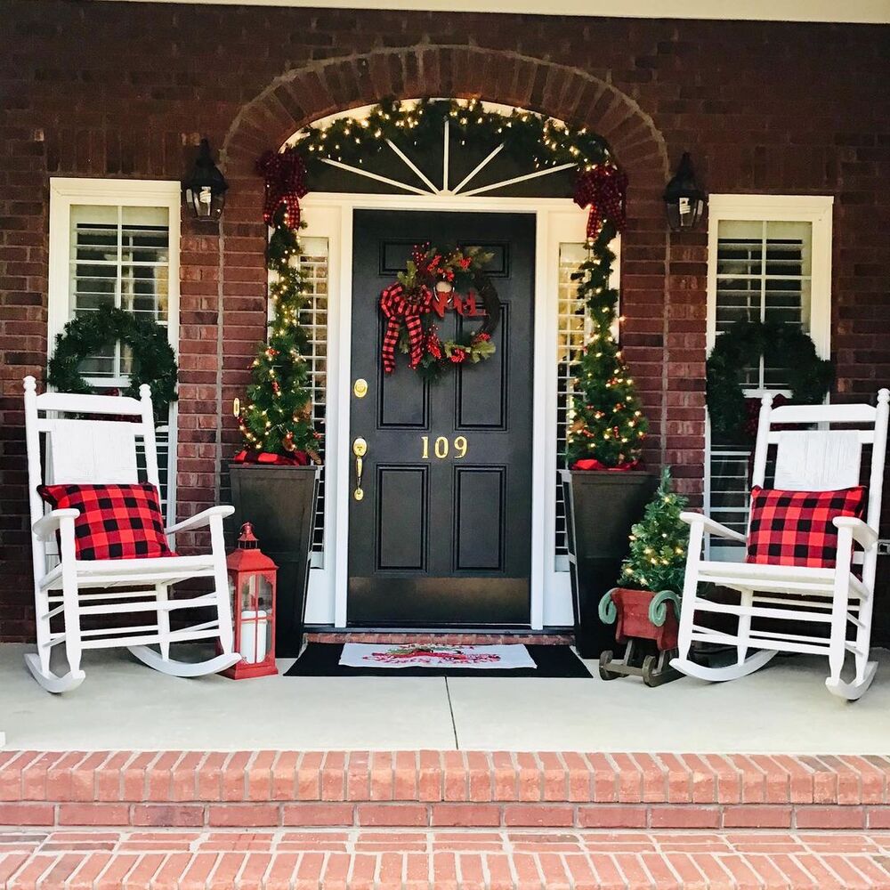 25 Enchanting Porch Christmas Lights Ideas to Illuminate Your Home with ...