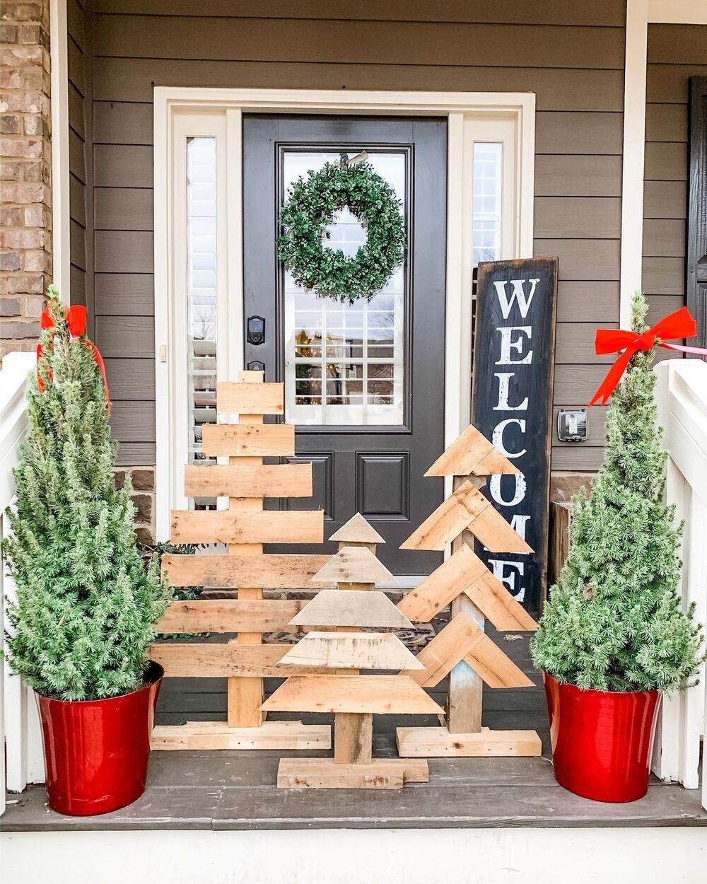 wooden christmas trees diy 25