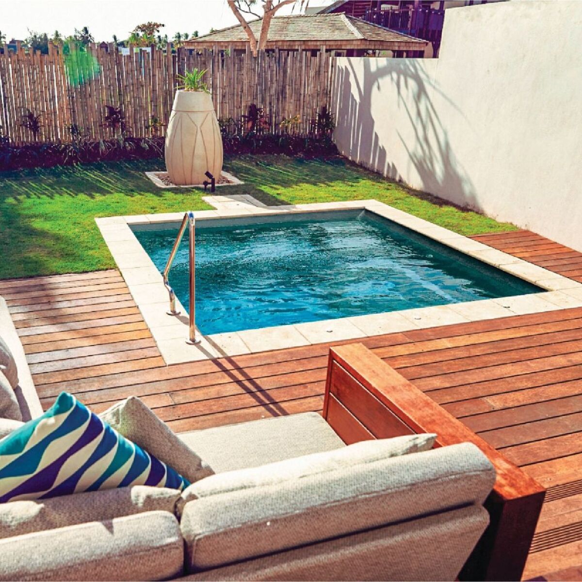 12 pool designs for small yards 10