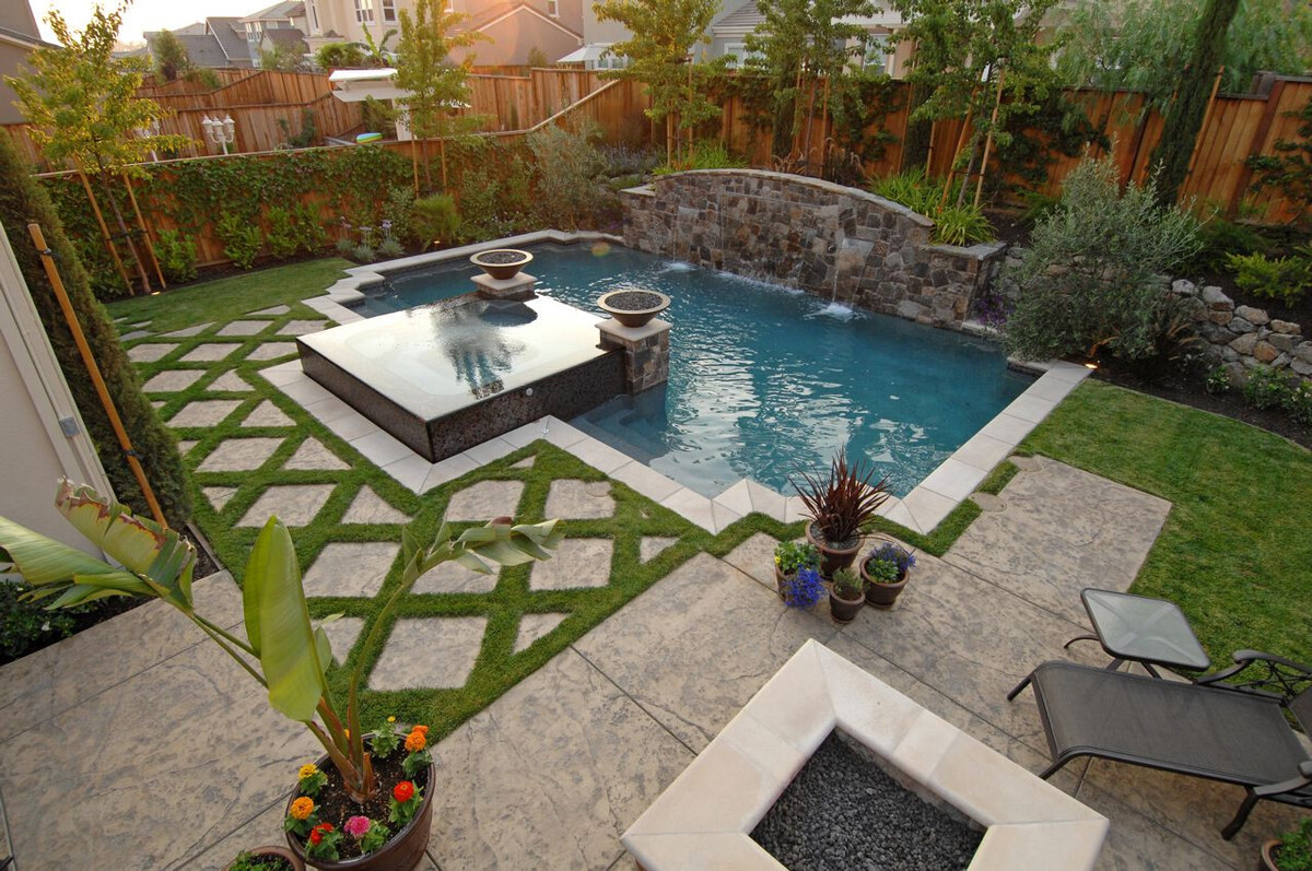 12 pool designs for small yards 2