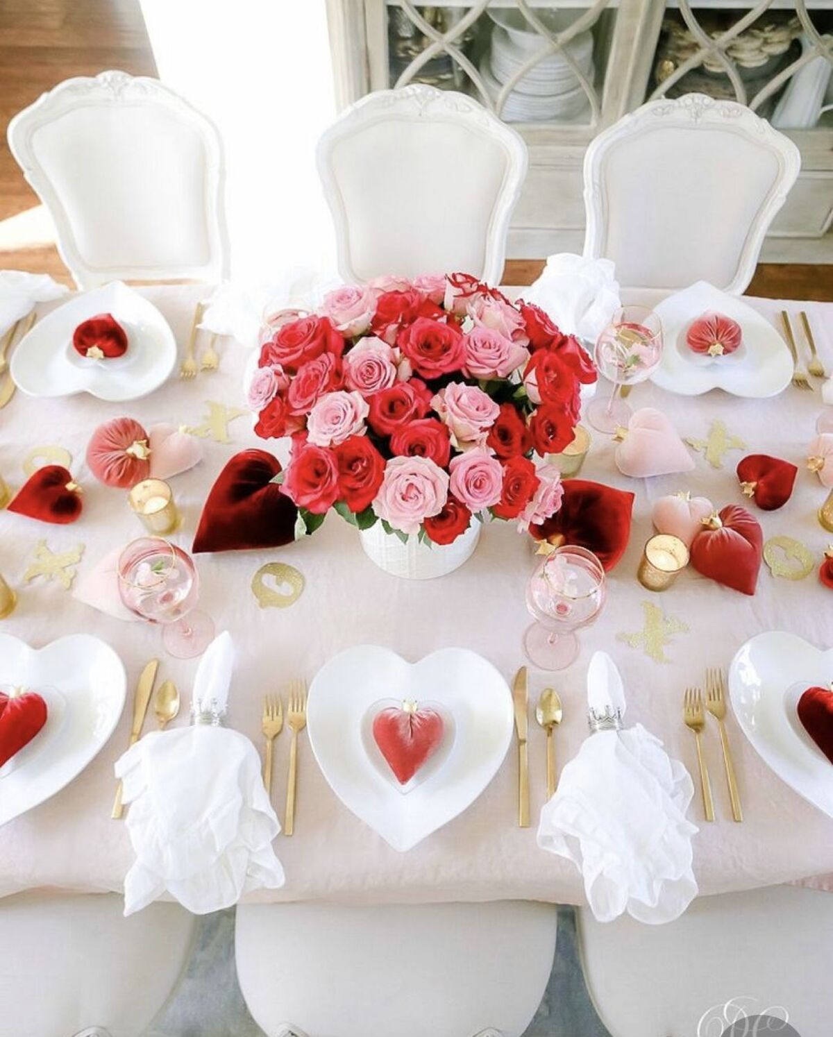 17 valentines table centerpieces 2