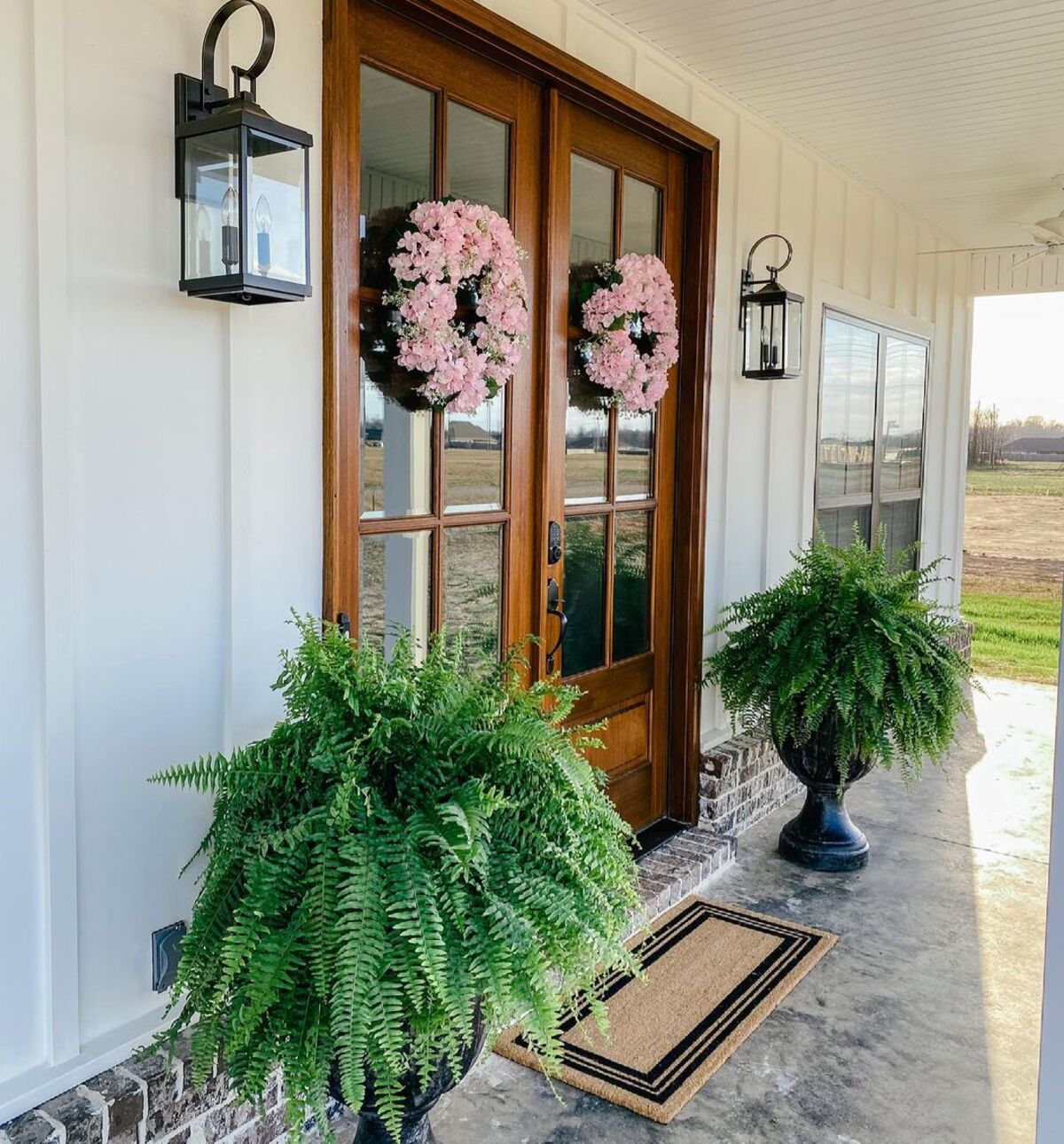 18 spring front porch ideas 1