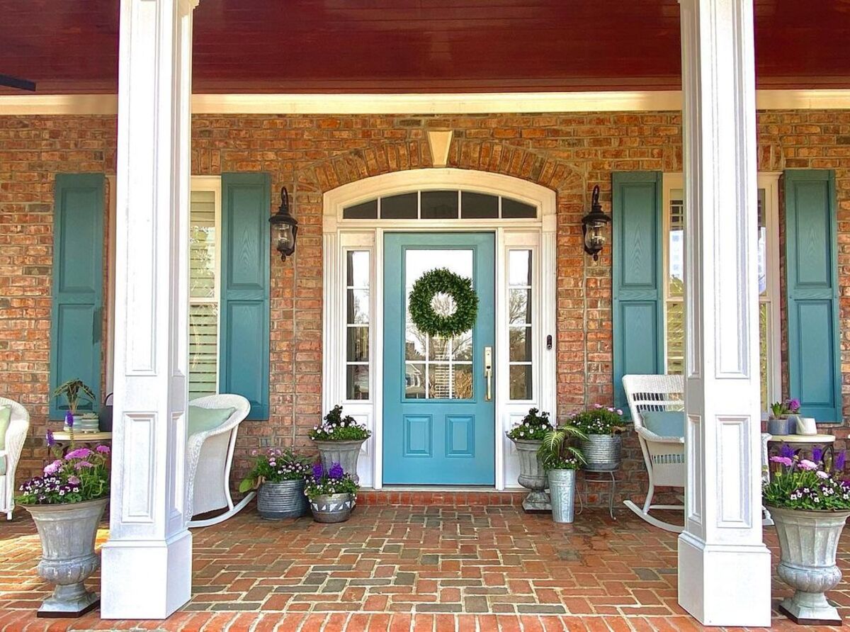 18 spring front porch ideas 10