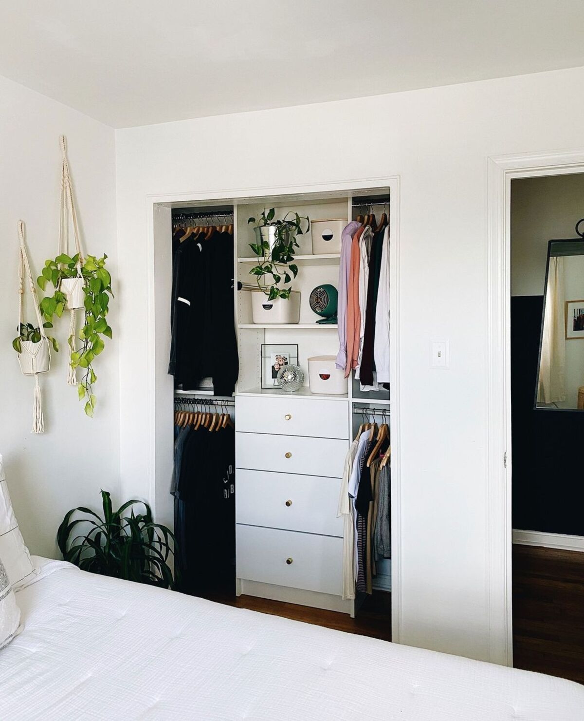 19 small closet organization bedroom 8