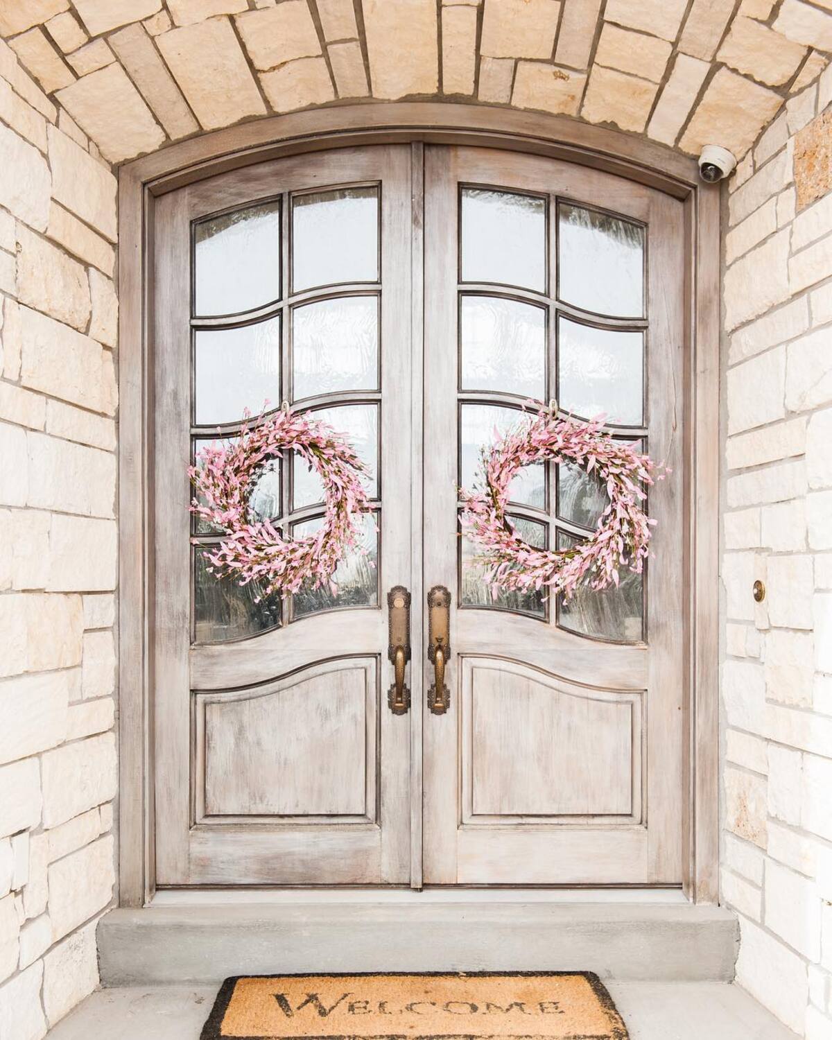 24 spring door wreaths 1