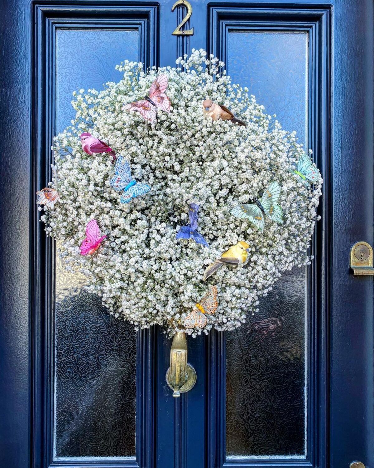 24 spring door wreaths 10