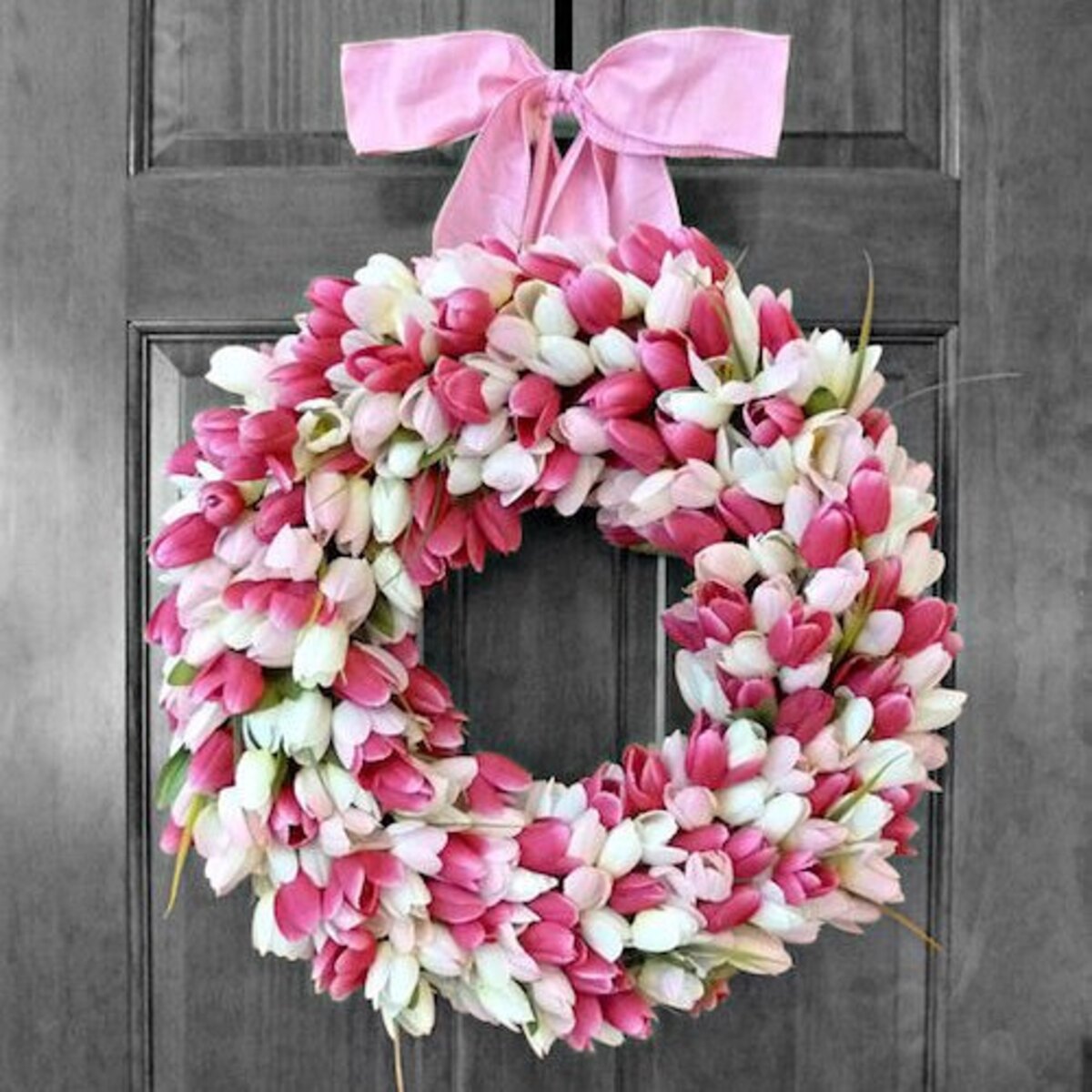 24 spring door wreaths 23