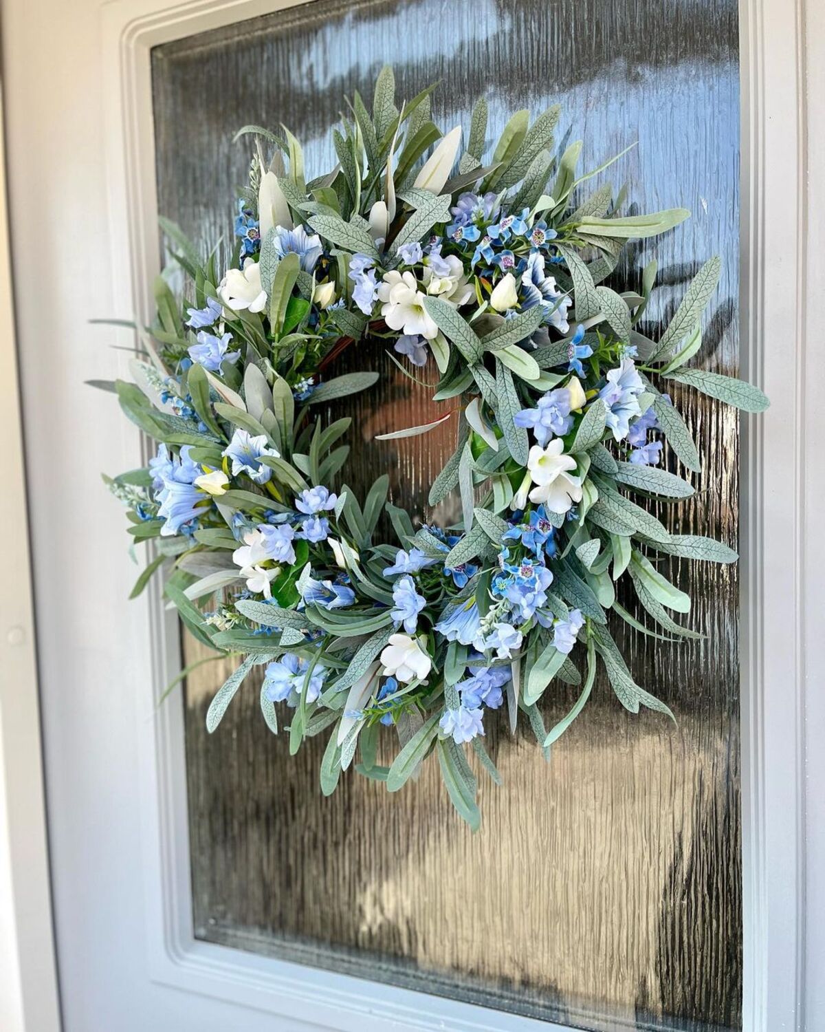 24 spring door wreaths 6