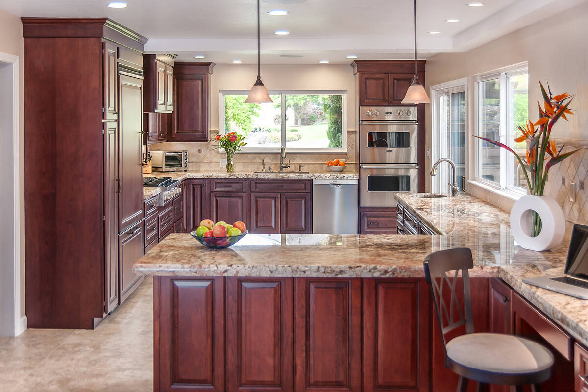 cherry cabinet kitchen color scheme 1