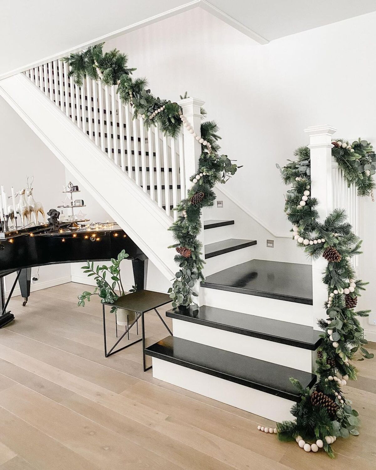 black and white stairs ideas 3