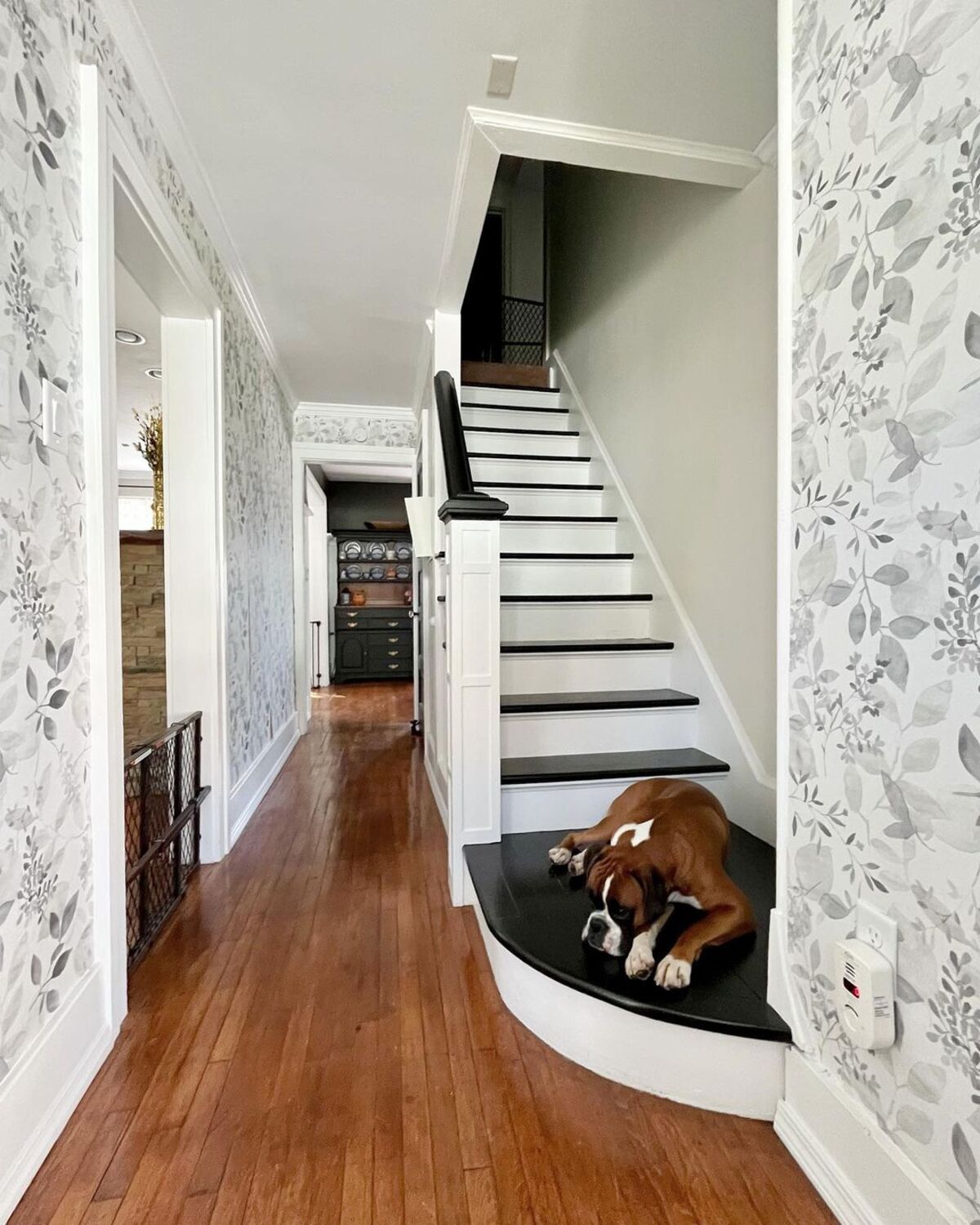 black and white stairs ideas 4