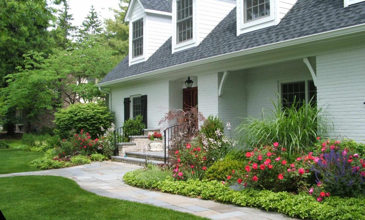 Front Yard Flower Bed Ideas