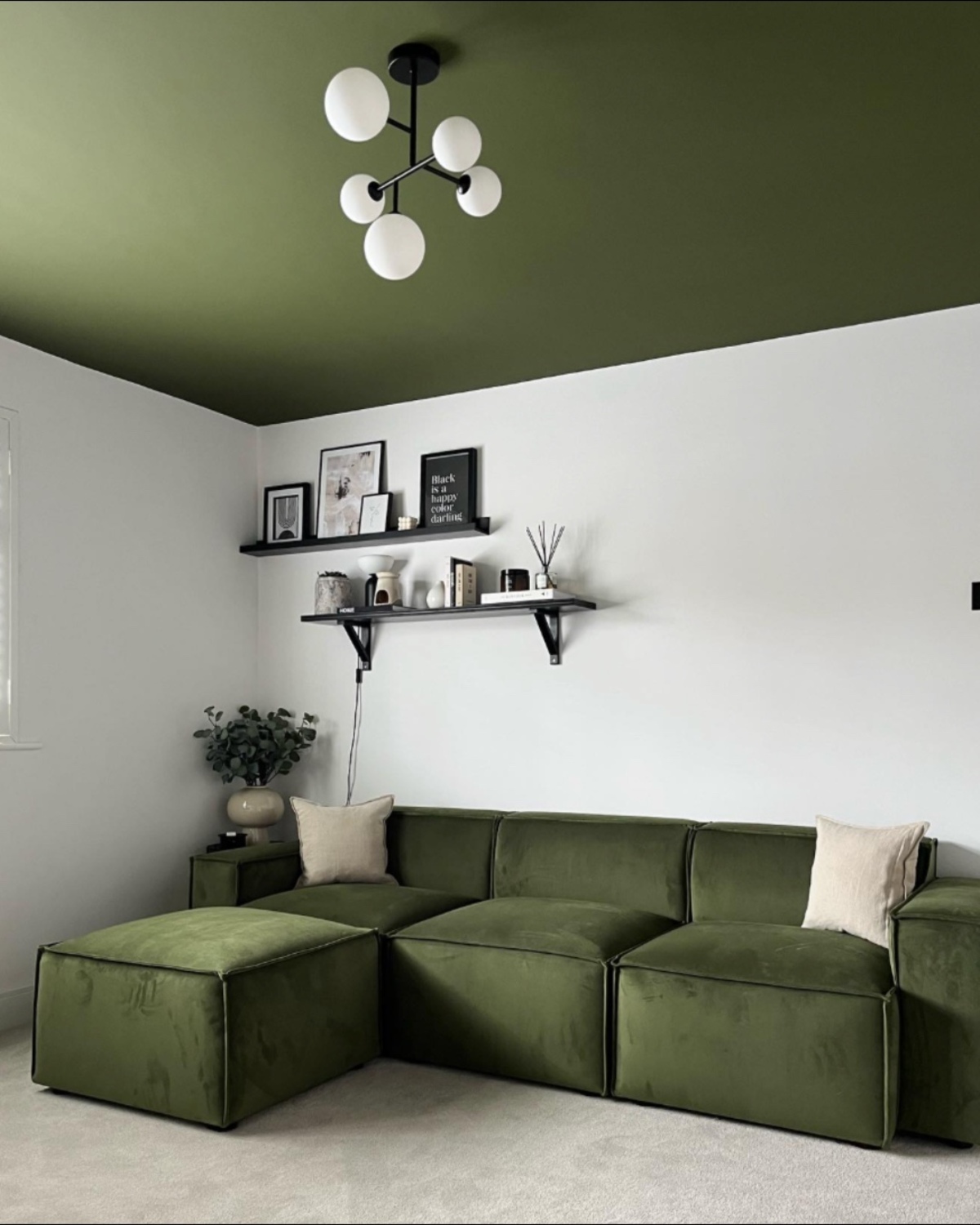 dark green accent wall 21