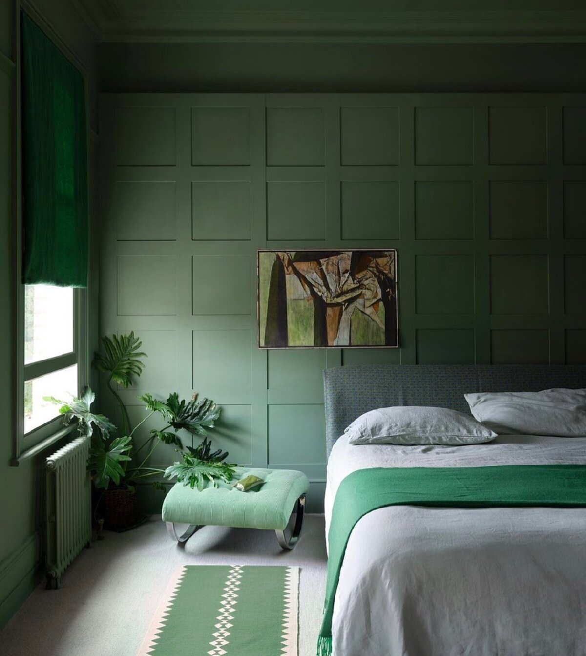 dark green accent wall 26