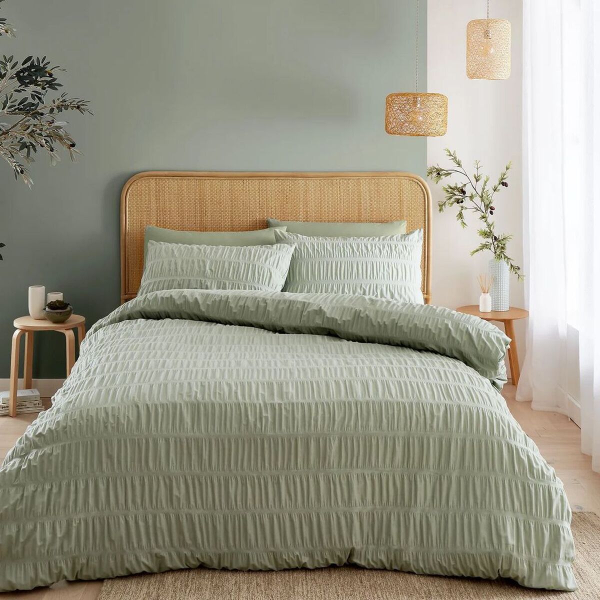 18 Dreamy Bedroom Color Schemes To Inspire a Relaxing Retreat