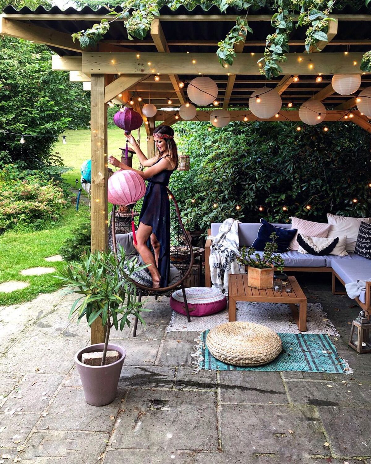 10 Patio Gazebo Decorating Ideas for a Stunning and Cozy Outdoor Retreat