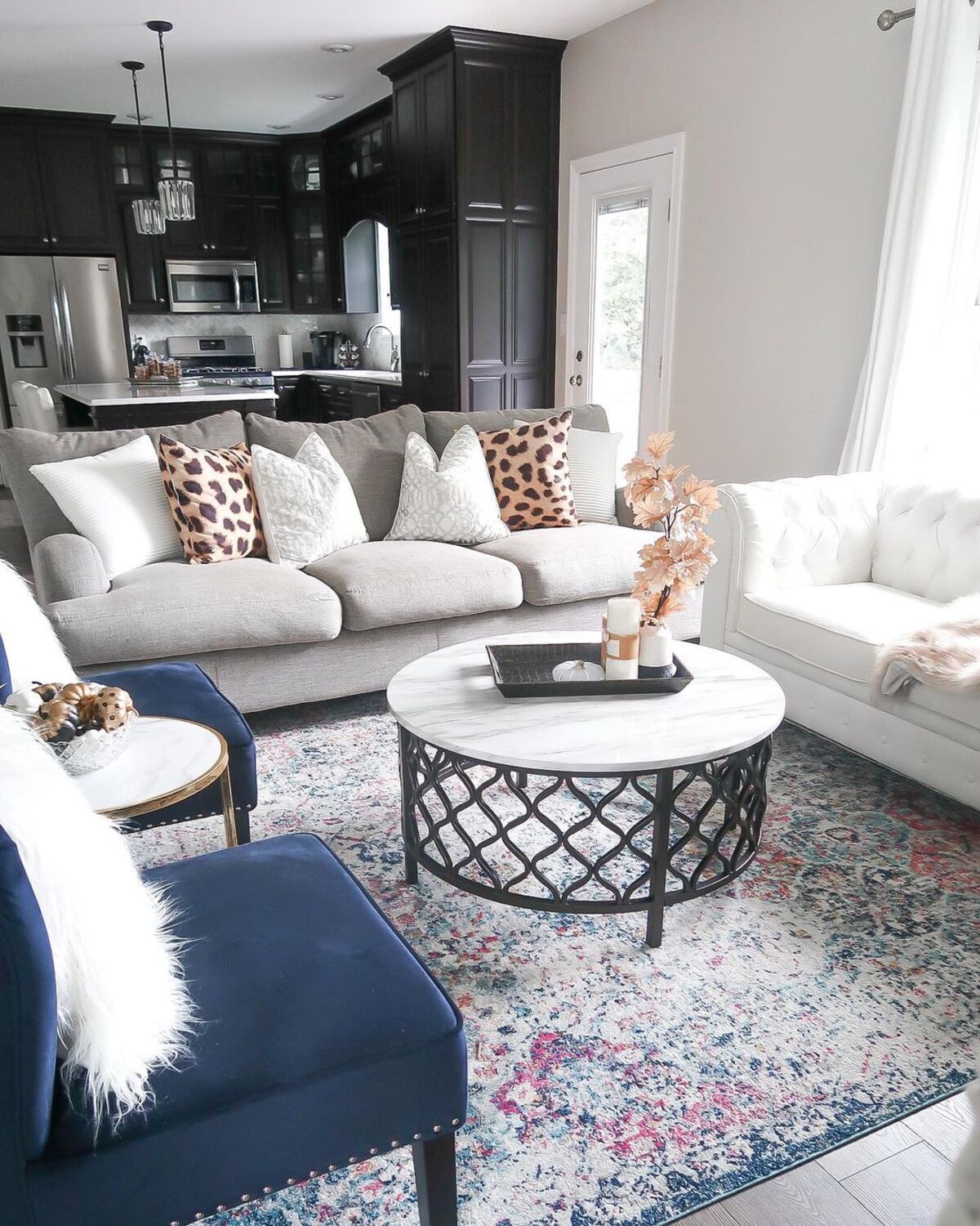 20 cozy fall living room decor ideas 18