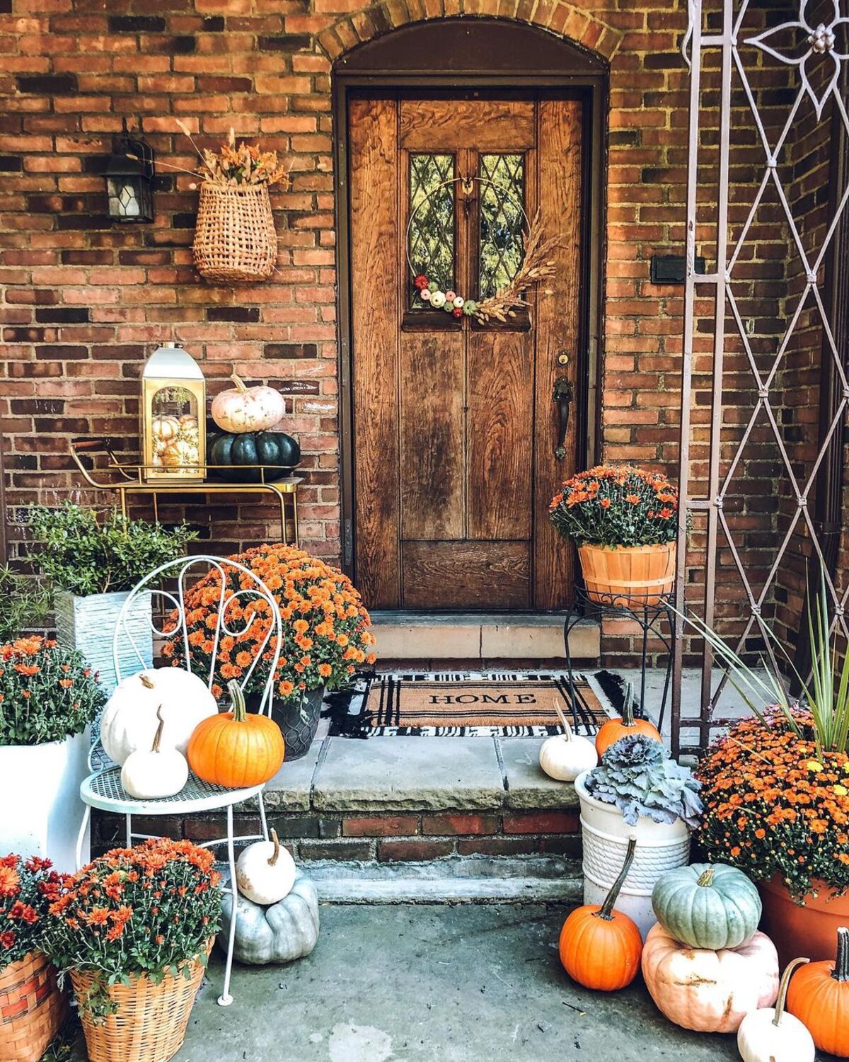 gorgeous mums front porch fall 1