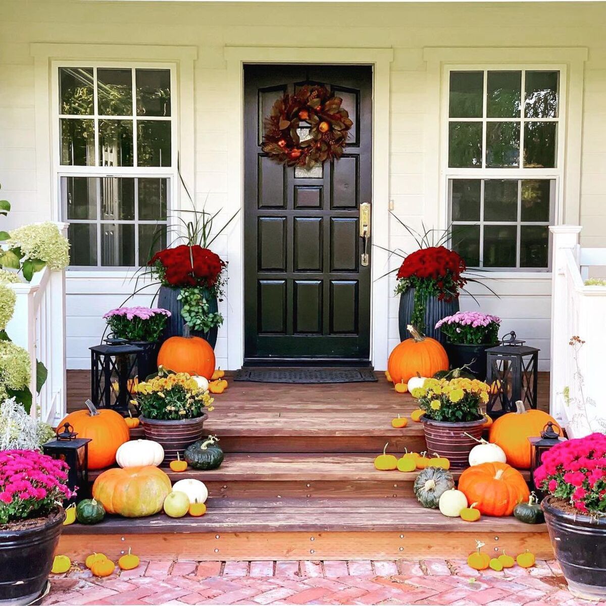 gorgeous mums front porch fall 14
