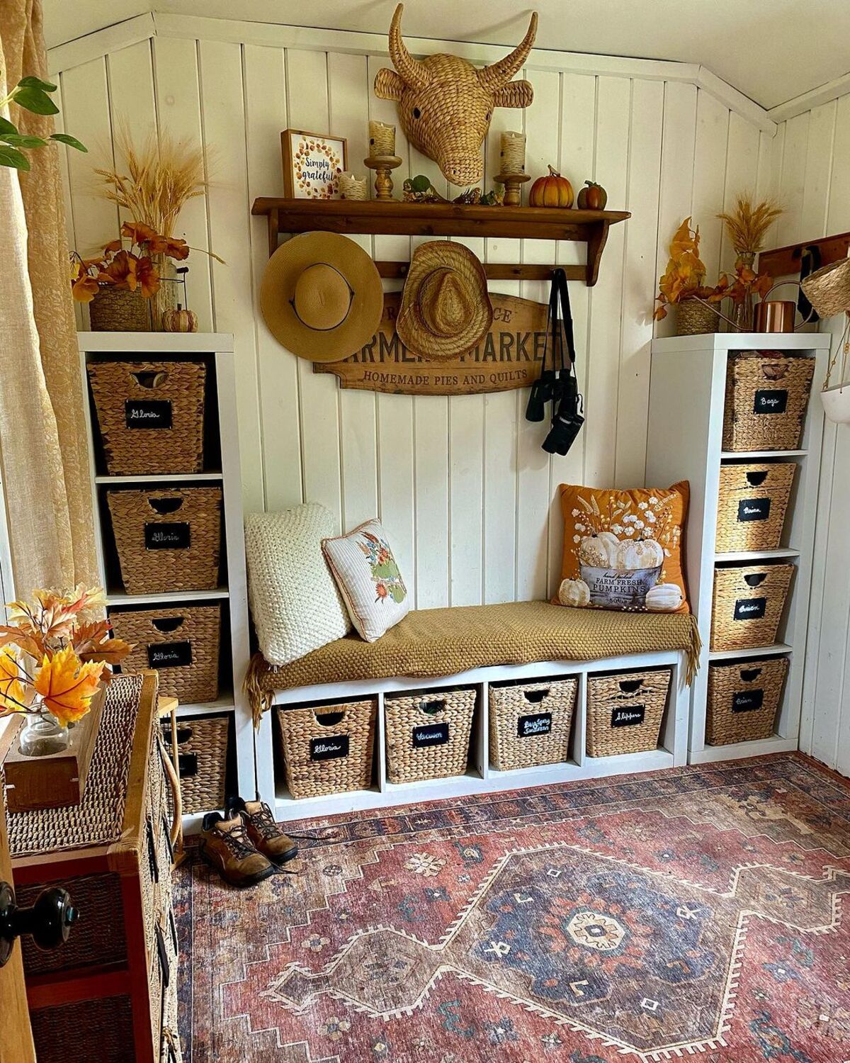ideas for a stylish and functional mudroom in fall 13