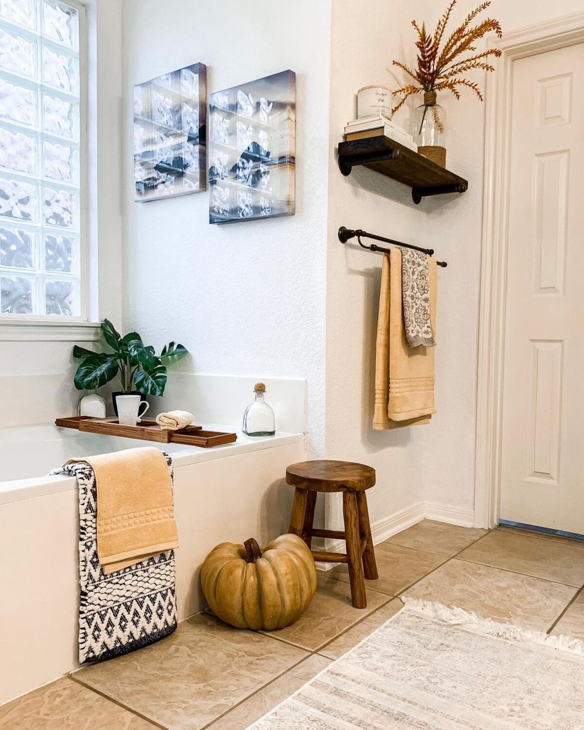 fall bathroom decor ideas 2