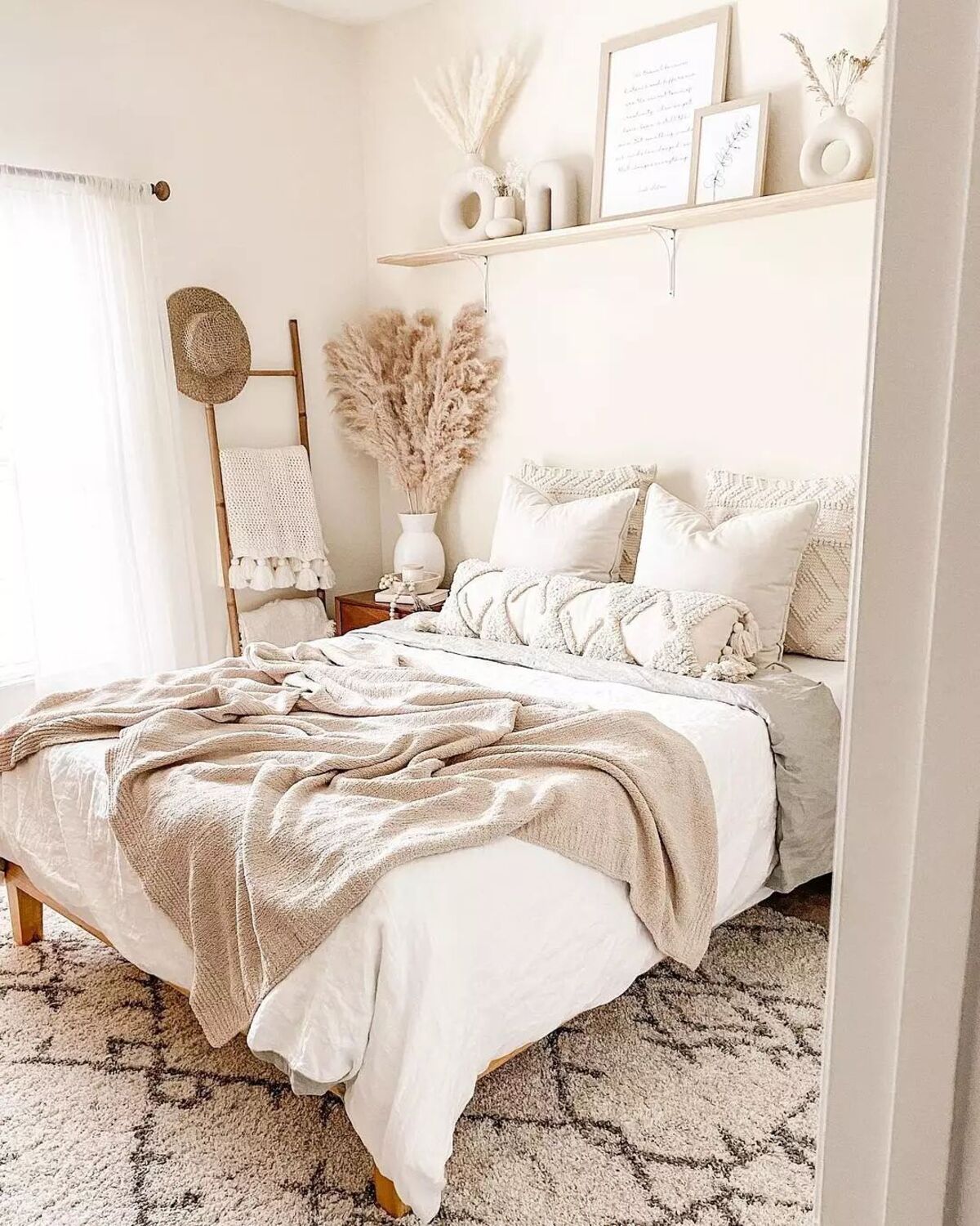small bedroom makeovers 10