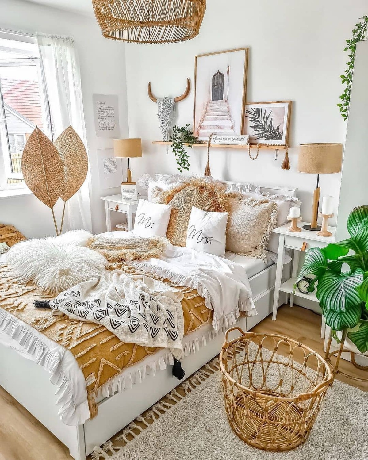 small bedroom makeovers 9