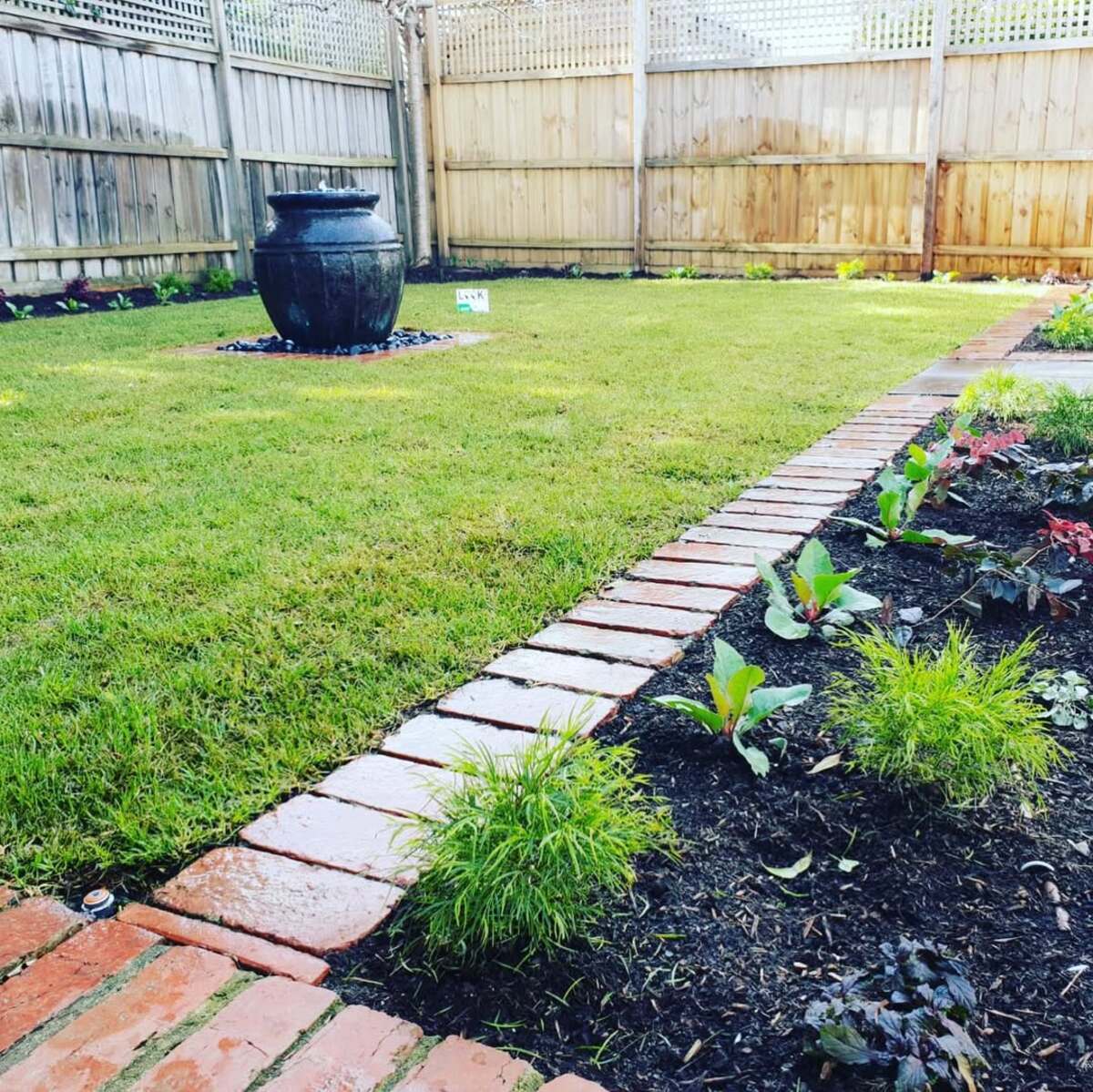 beautiful brick garden edging ideas 5