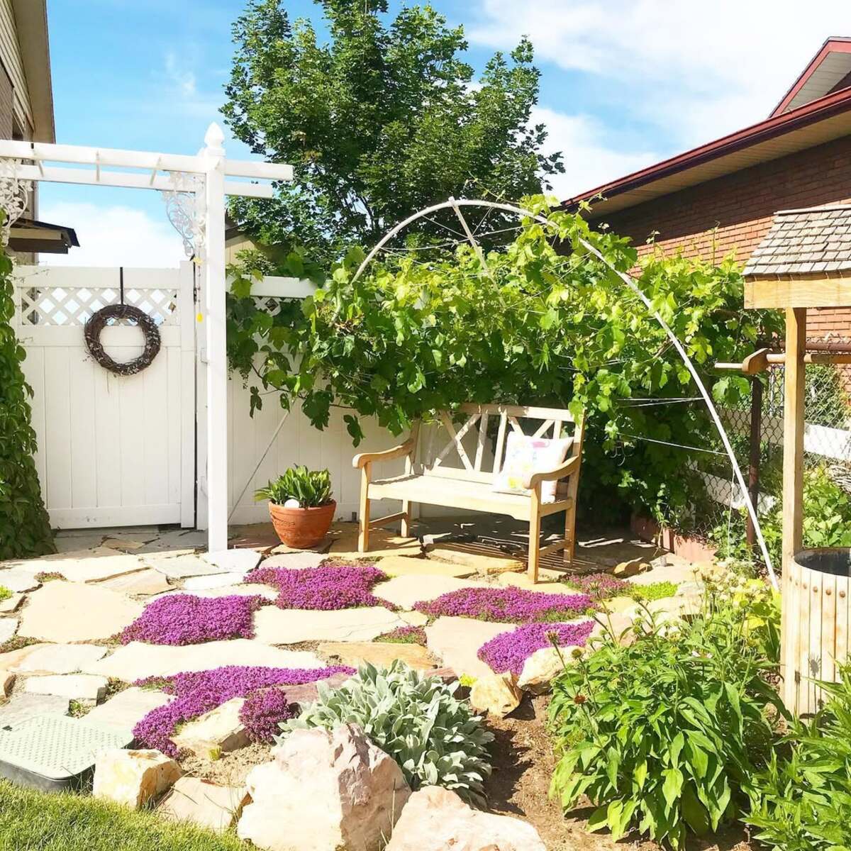 charming garden nook ideas for a cozy retreat 10