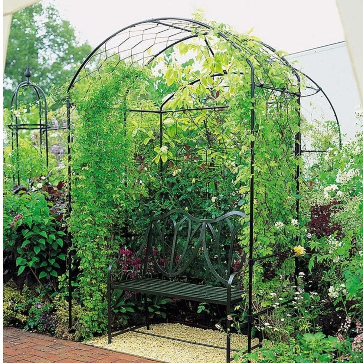charming garden nook ideas for a cozy retreat 2