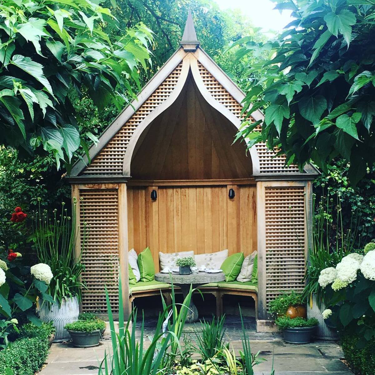 charming garden nook ideas for a cozy retreat 20