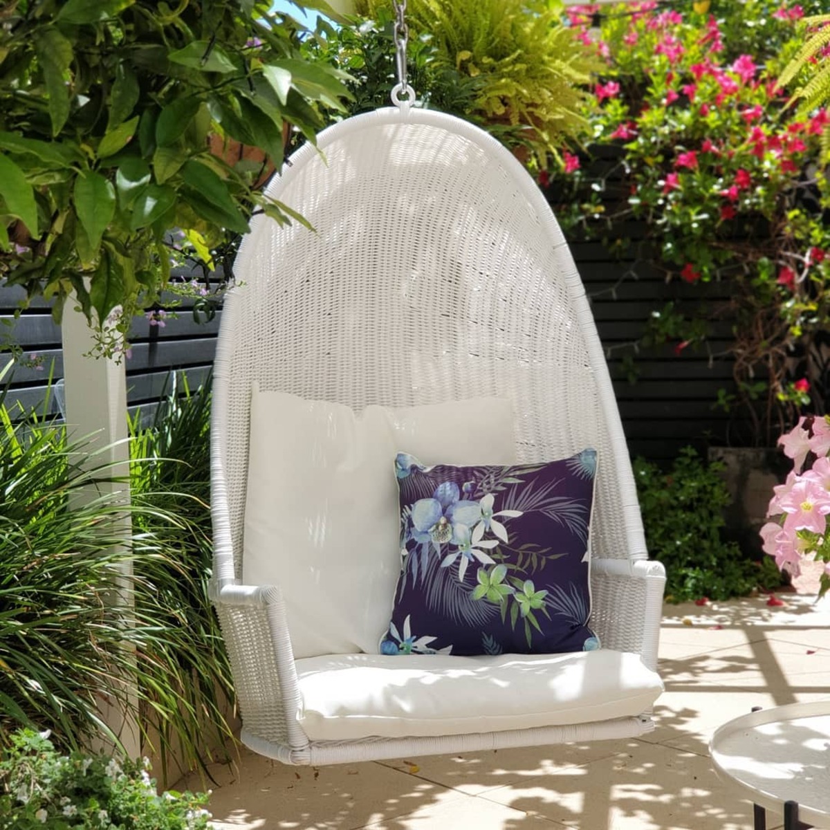 charming garden nook ideas for a cozy retreat 23