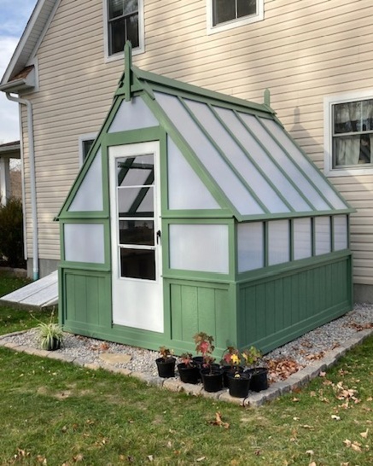 cheap and easy diy greenhouse ideas for backyard 17