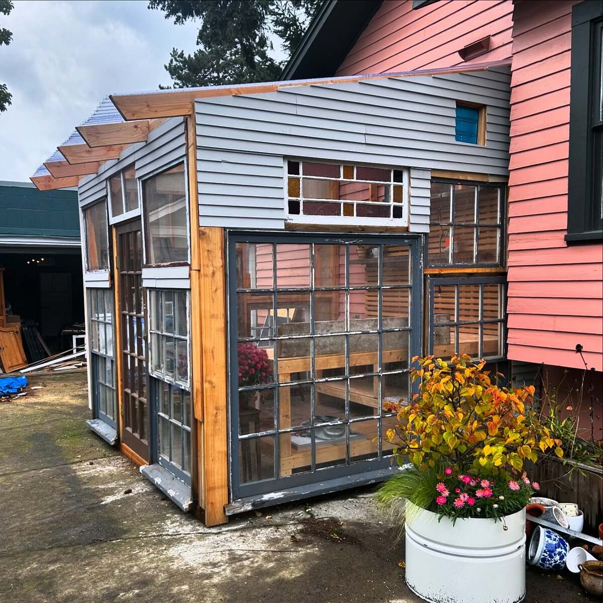 cheap and easy diy greenhouse ideas for backyard 22