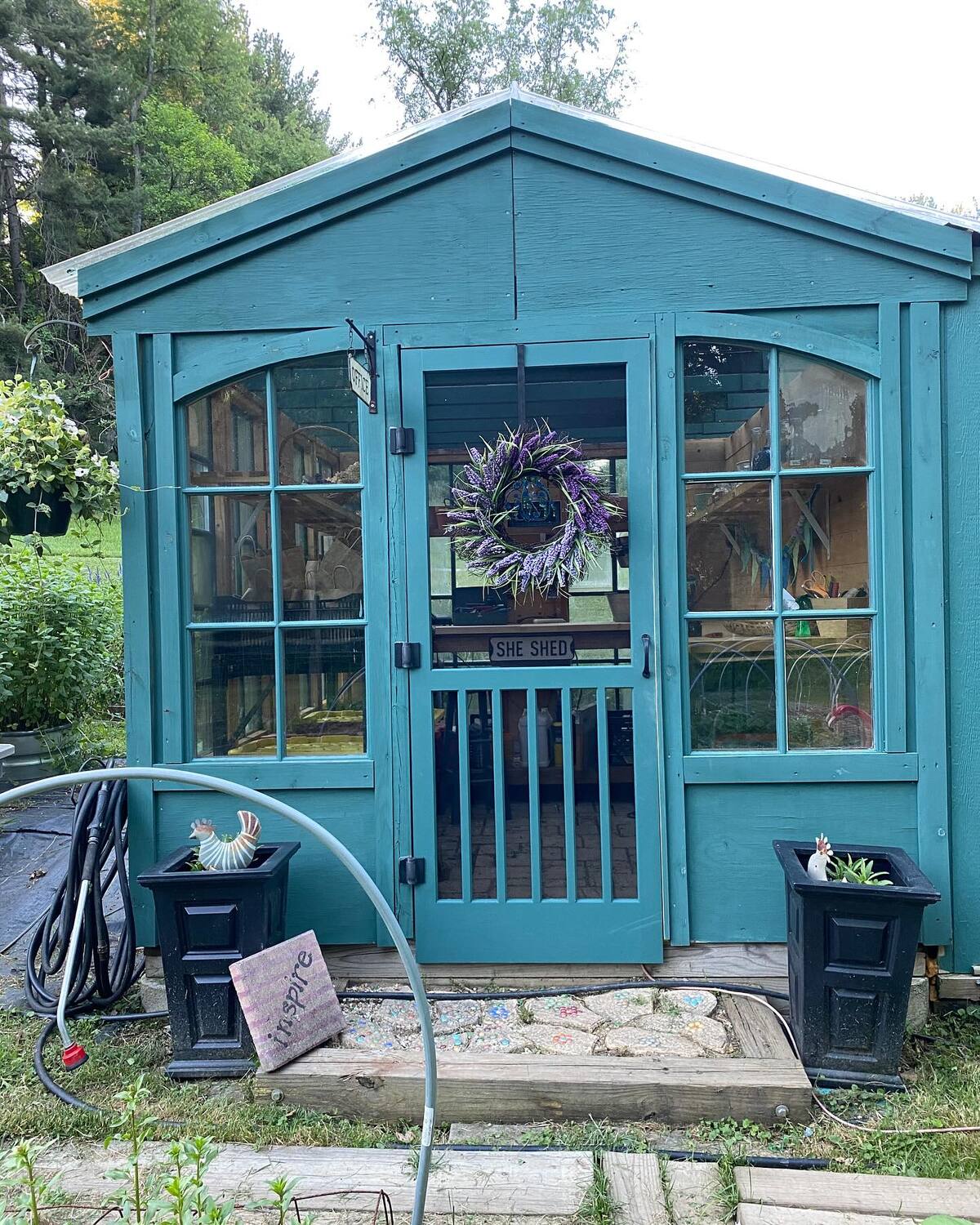 cheap and easy diy greenhouse ideas for backyard 23
