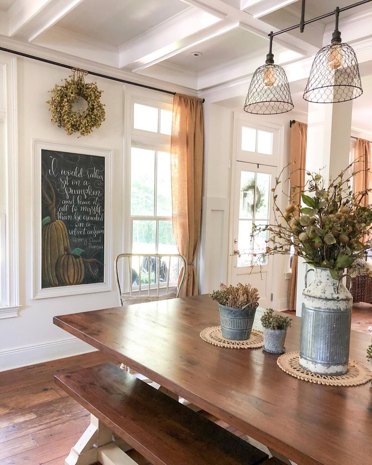 creative fall chalkboard ideas to decorate home 1