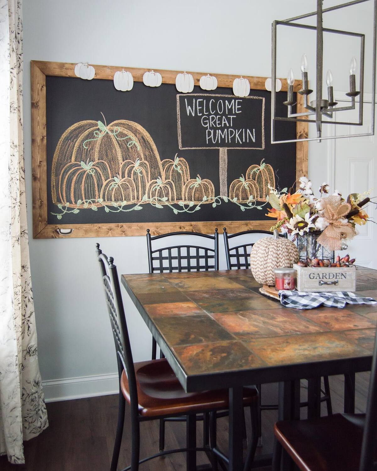 creative fall chalkboard ideas to decorate home 13