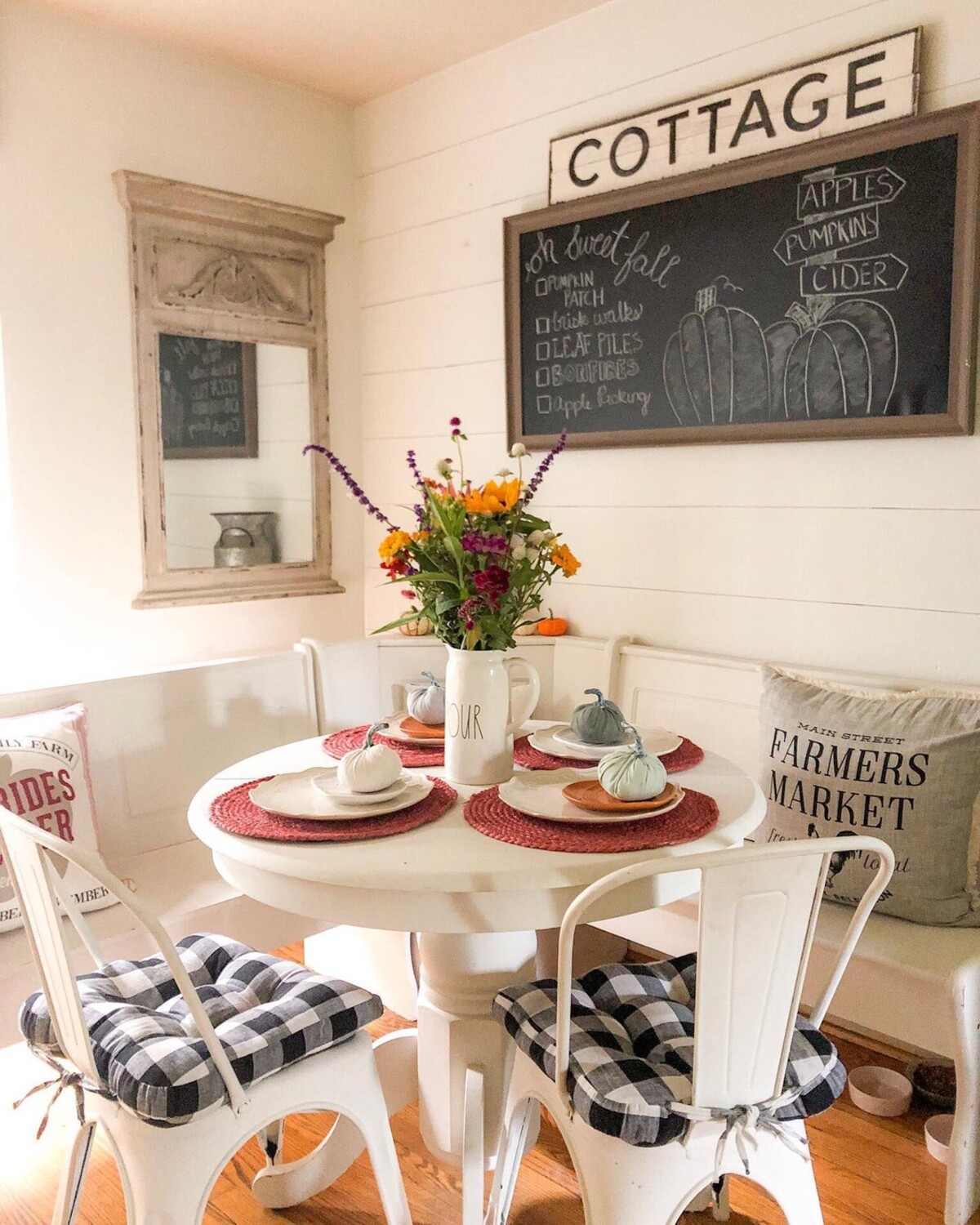 creative fall chalkboard ideas to decorate home 14