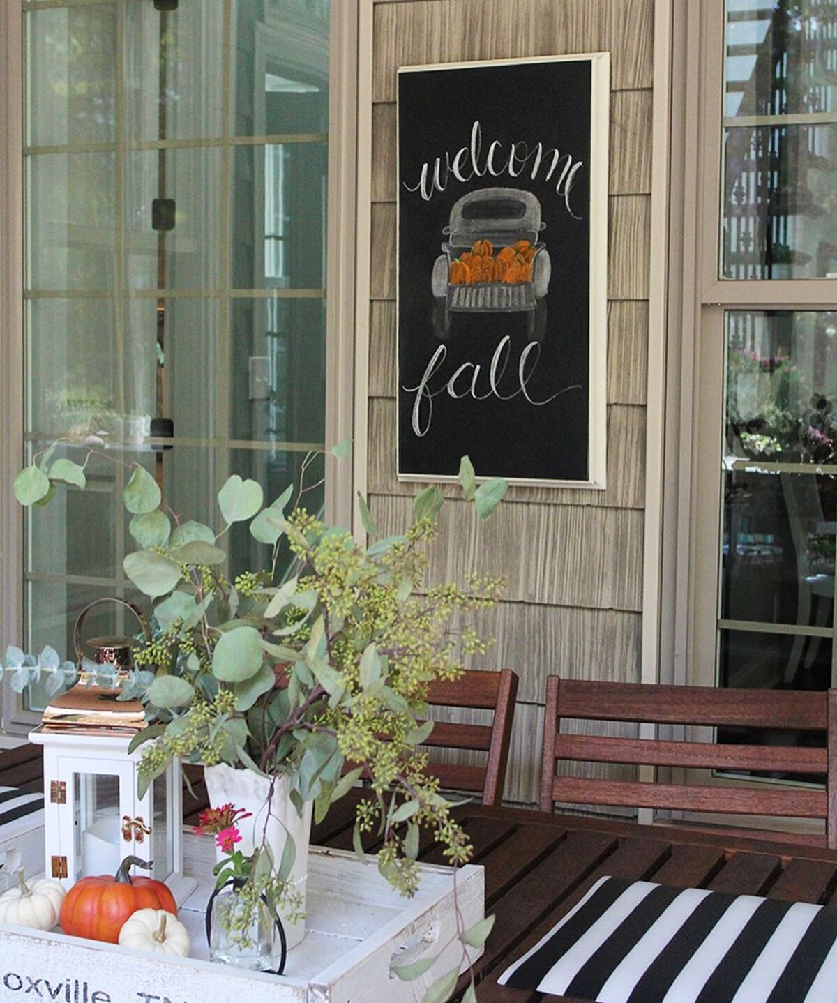 creative fall chalkboard ideas to decorate home 19